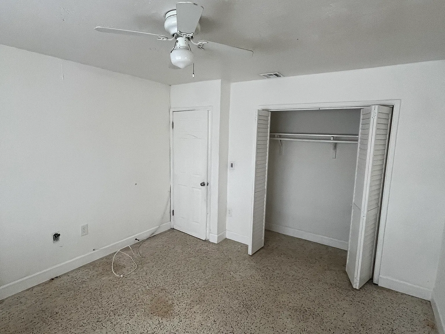 2 bed, 800 sqft, $2,200 — Photo 4