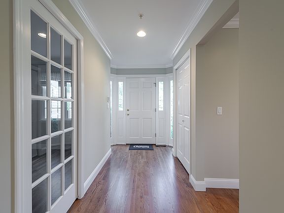 4th image of 86 Brook Hills Cir