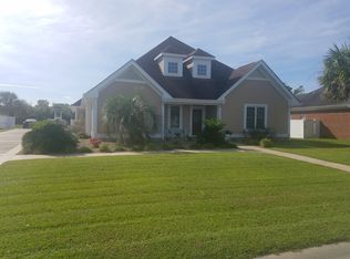 1021 Ridgewood Dr, North Myrtle Beach, SC 29582