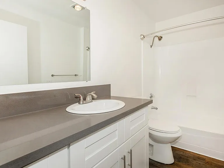 Woodglen Apartment Homes — Photo 66
