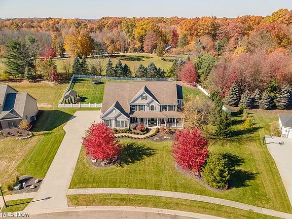 2nd image of 395 Leighfield Ln NE
