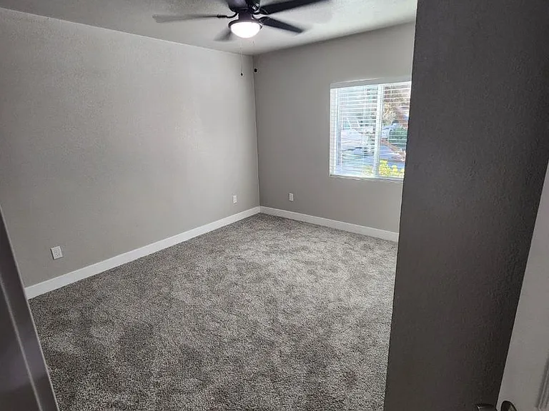 1823 Oakdale Rd — Photo 6