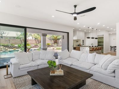 10707 Sleepy Mist Ct, Las Vegas, NV, 89141