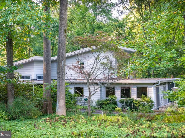 16 Walnut Ridge Rd, Wilmington, DE 19807