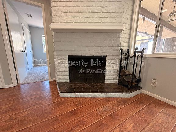 5th image of 410 Mira Loma Ln