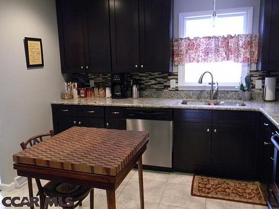 3rd image of 442 Canterbury Dr