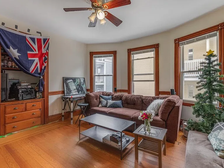 121 Calumet St #3 — Photo 4