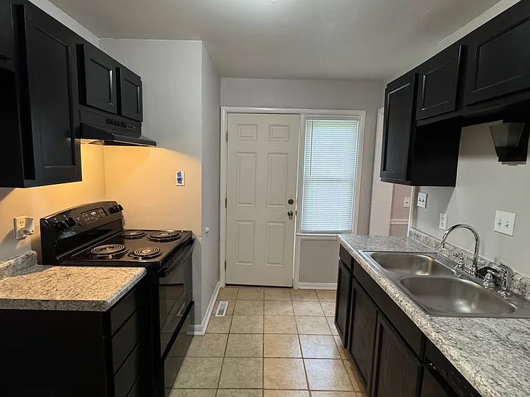 3109 N Centennial St — Photo 15