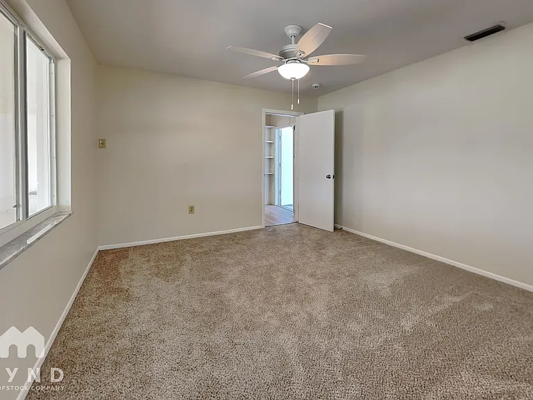 1511 W Del Webb Blvd — Photo 10