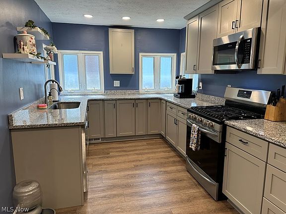 3rd image of 2440 Norman Dr