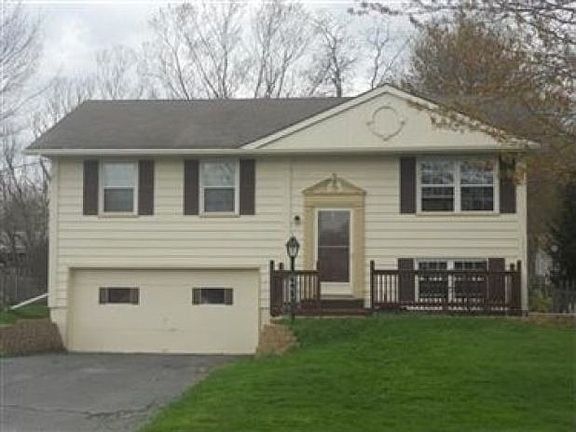 2nd image of 3604 Demura Dr SE