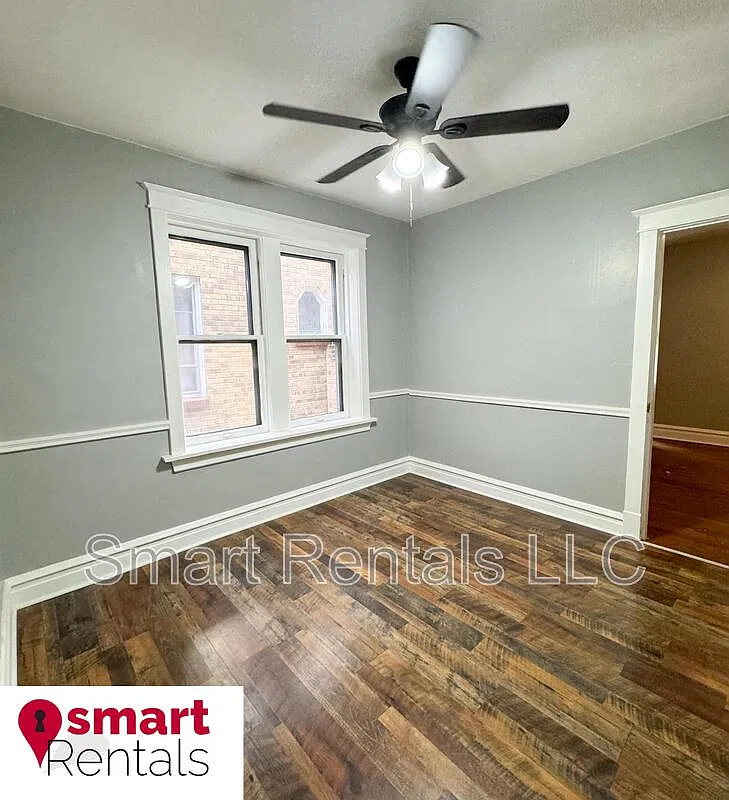 2 bed, 1.0 bath, 1148 sqft, $999 — Photo 2