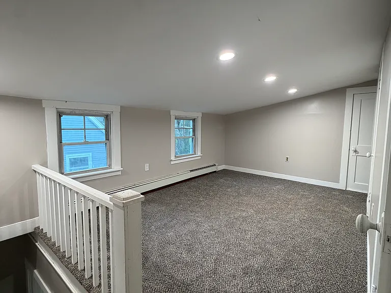 78 Hunters Ave — Photo 9