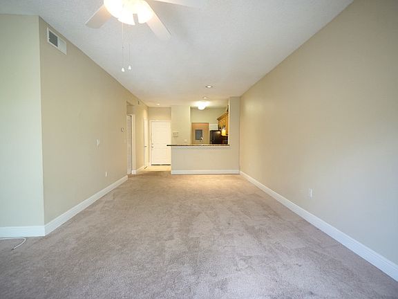 3rd image of 4115 Chatham Oak Ct APT 226