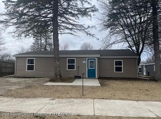 806 Pearl St, Charlotte, MI 48813