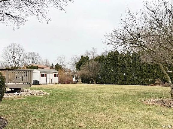 4th image of 433 Heritage Ln