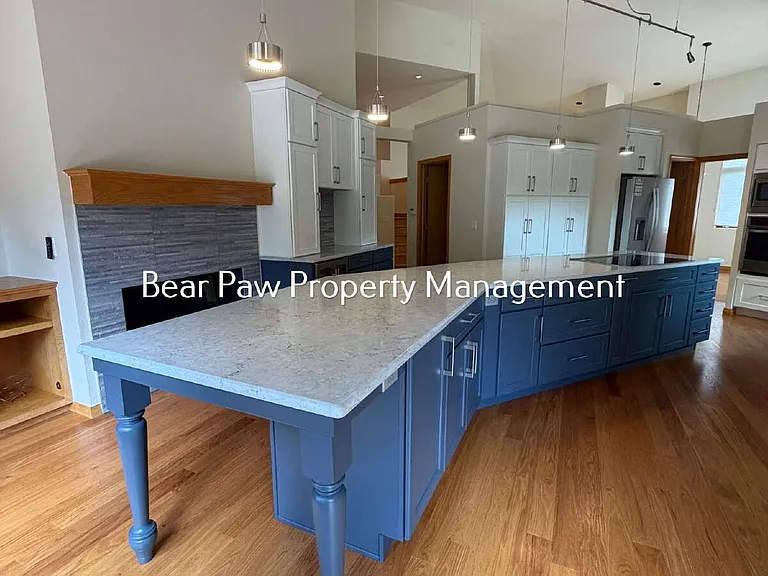 1419 Tamarac Dr — Photo 6