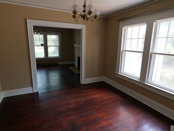 5th image of 524 S Main Ave
