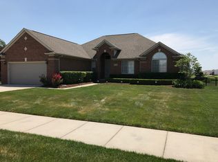 16394 Kingsway Dr, Macomb, MI 48044