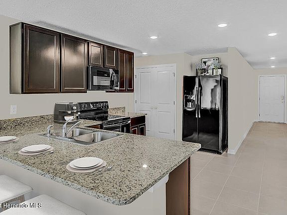 2nd image of 366 Fairways View Dr