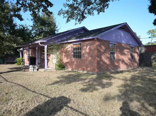 10204 Peachtree St, Houston, TX 77016