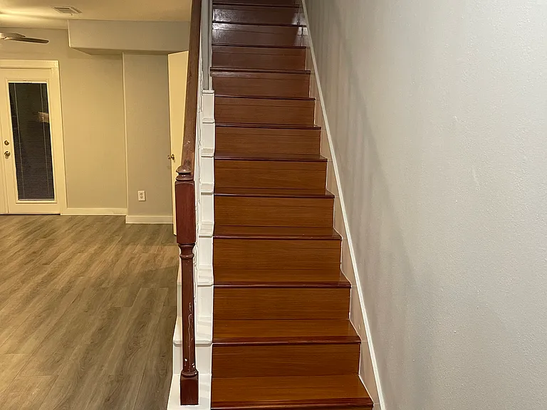 1542 Lombardy St #B — Photo 11