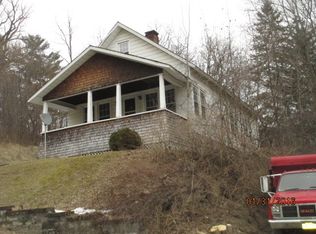 5 George St, Amsterdam, NY 12010