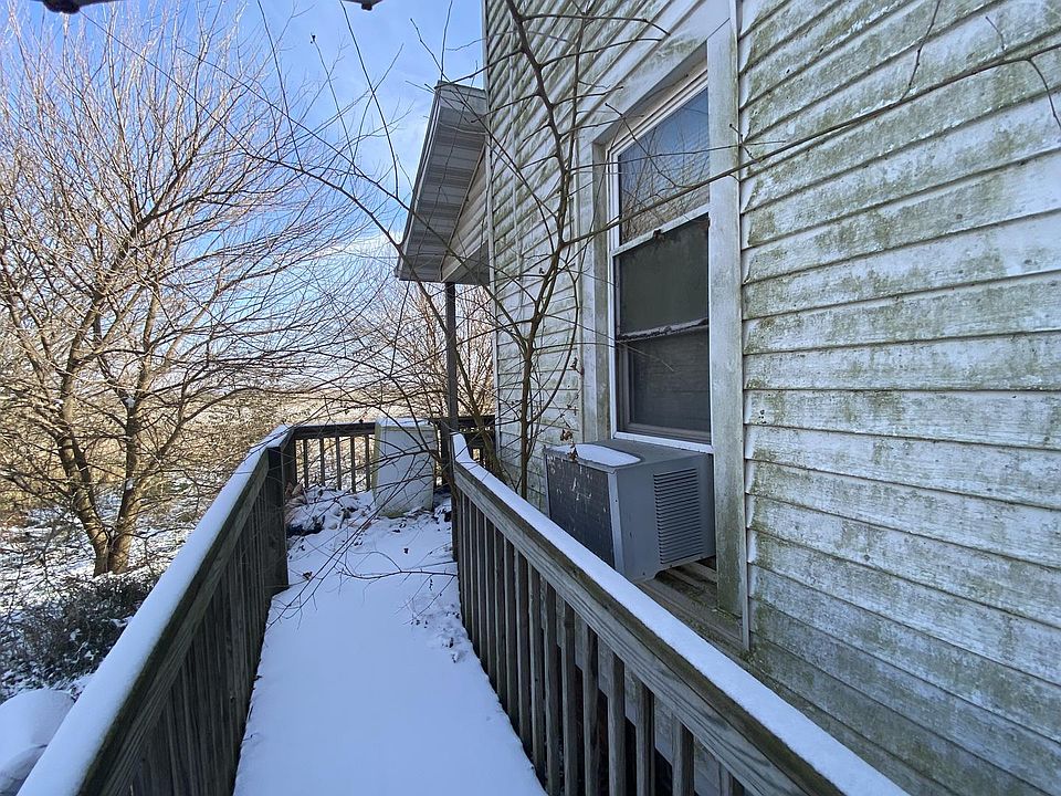2nd image of 21944 N 1100 East Rd