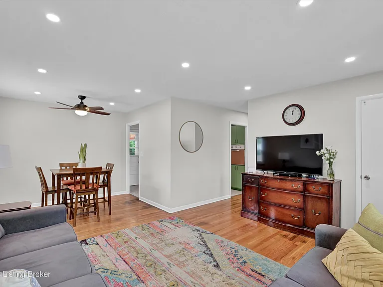 3812 Klondike Ln — Photo 9