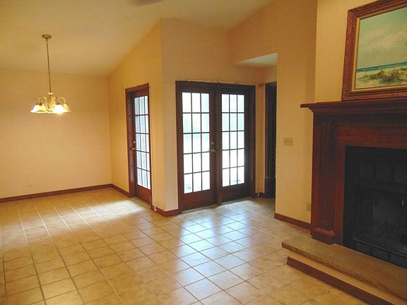 2nd image of 8400 SE 80th St