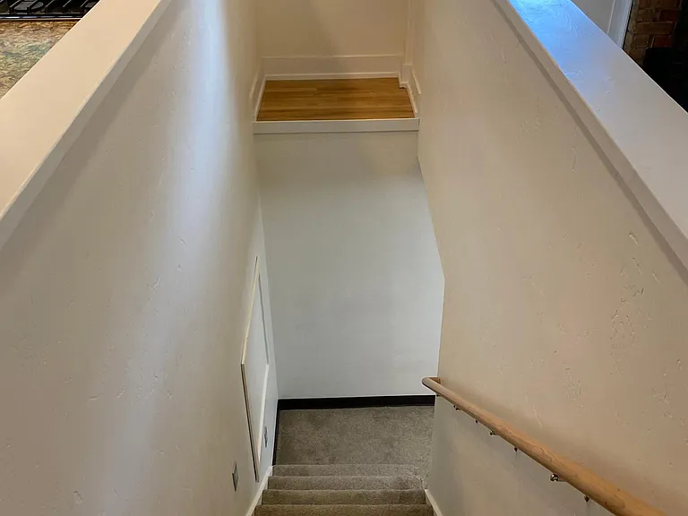 1004 E 5th Ave — Photo 16