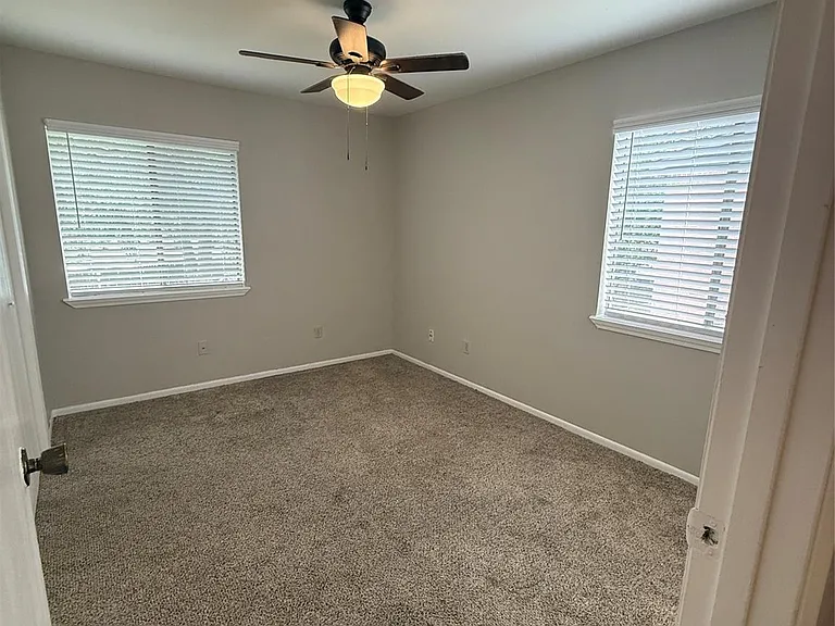 923 Carrell St #D — Photo 8