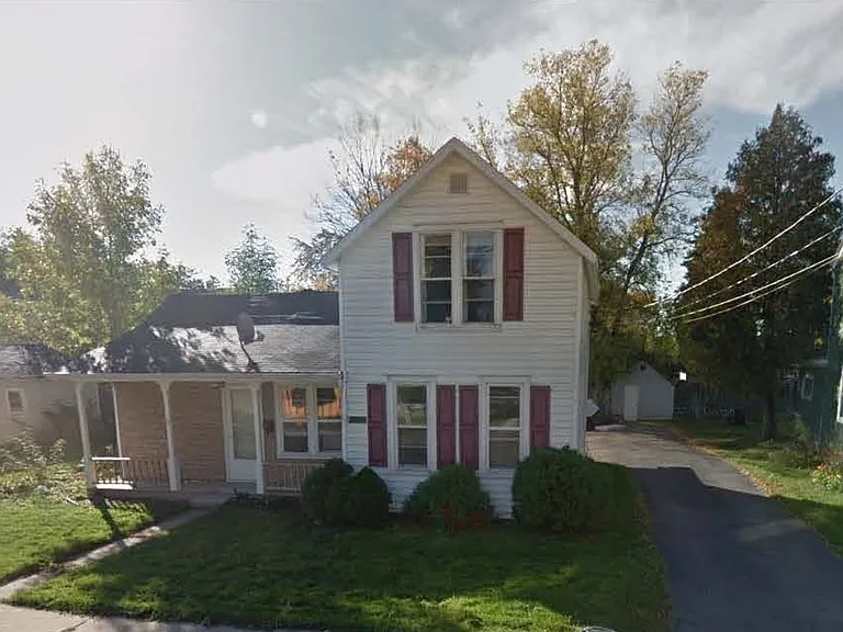 413 Green St — Photo 1