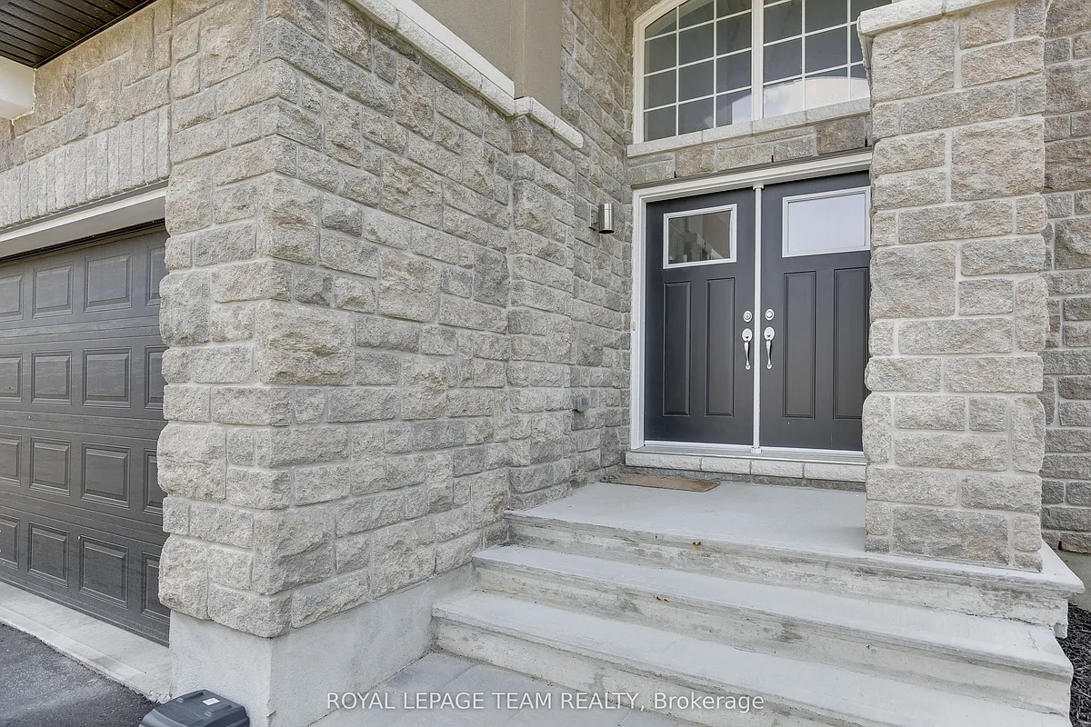 Building Photo - 389 Andalusian Cres