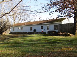 200 Littlefield Rd, Newburgh, ME 04444