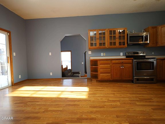 4th image of 1518 N 5th St