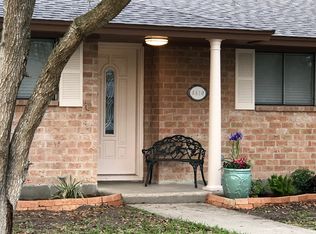 4610 Champions Dr, Corpus Christi, TX 78413