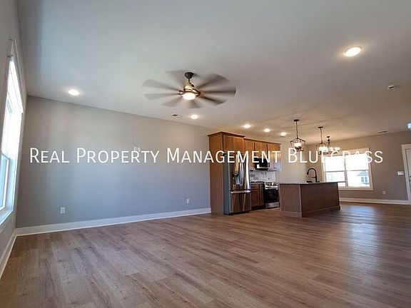 2nd image of 2524 Spring Leaf Ct