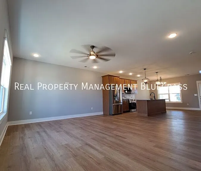 2524 Spring Leaf Ct — Photo 2