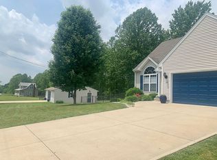 130 Skyview Dr, Greensburg, KY 42743