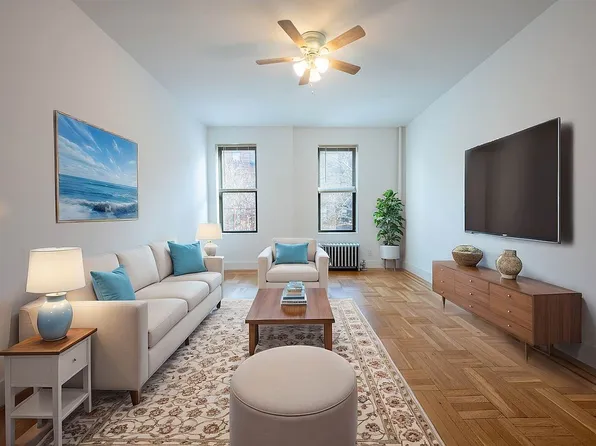 41-42 42nd St #4H, Queens, NY 11104