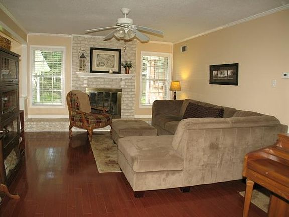 4th image of 7165 Claiborne Dr
