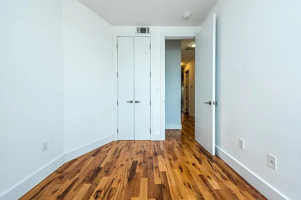 Rented by Nooklyn NYC LLC | media 20