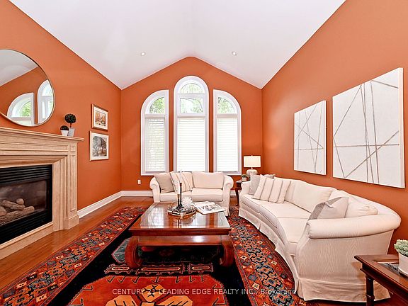5th image of 7 Normandale Rd