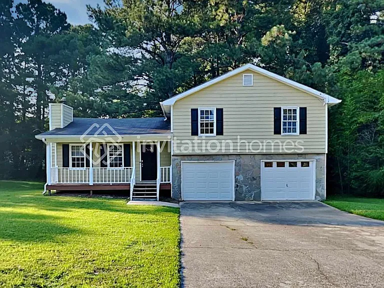 2911 Oakwilde Ct — Photo 1