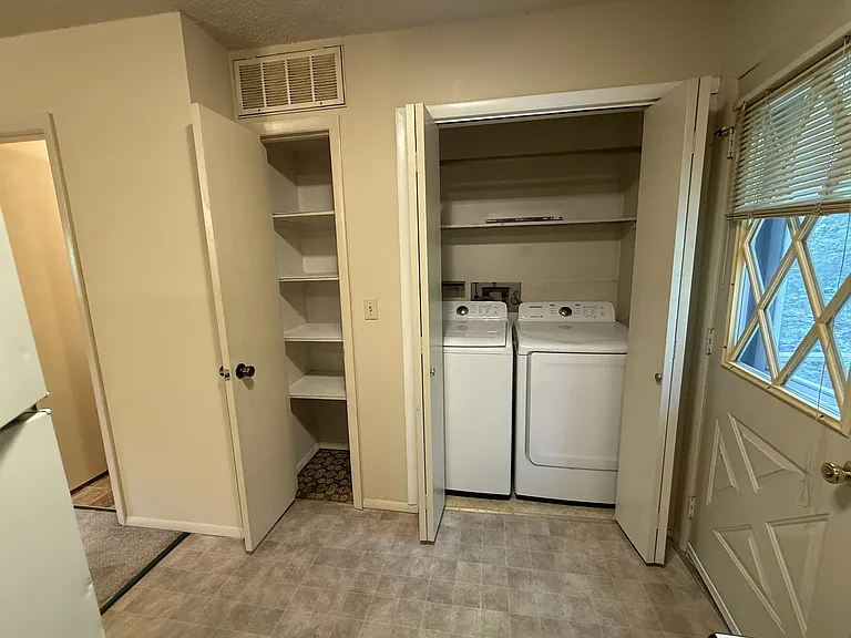 265 Sycamore Dr #20 — Photo 9
