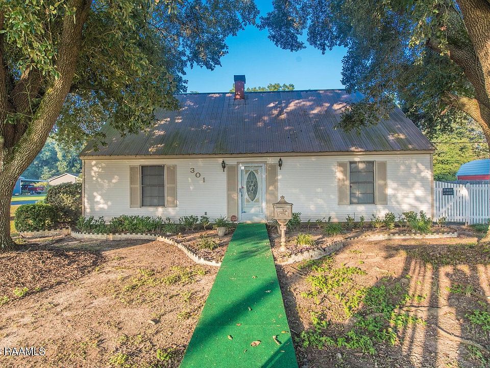 1st image of 301 American Legion Dr