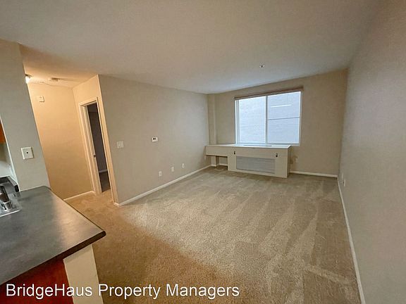 2nd image of 1435 India St Unit 315