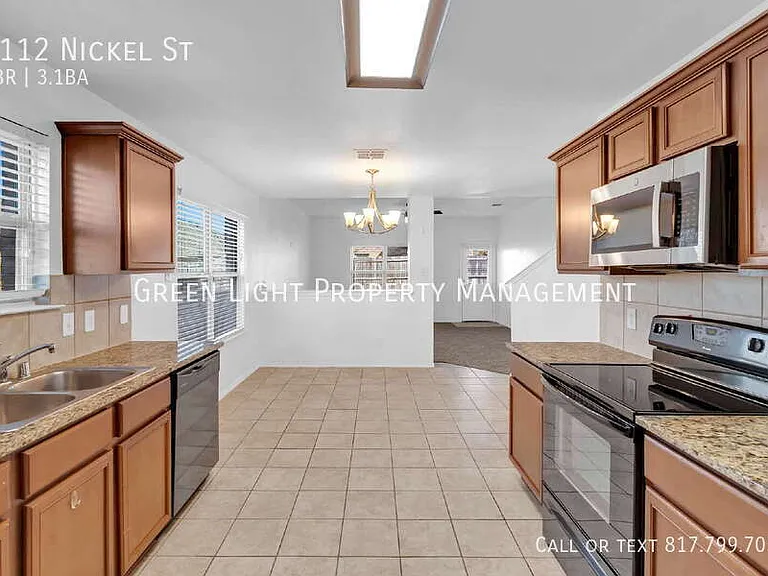 1112 Nickel St — Photo 8