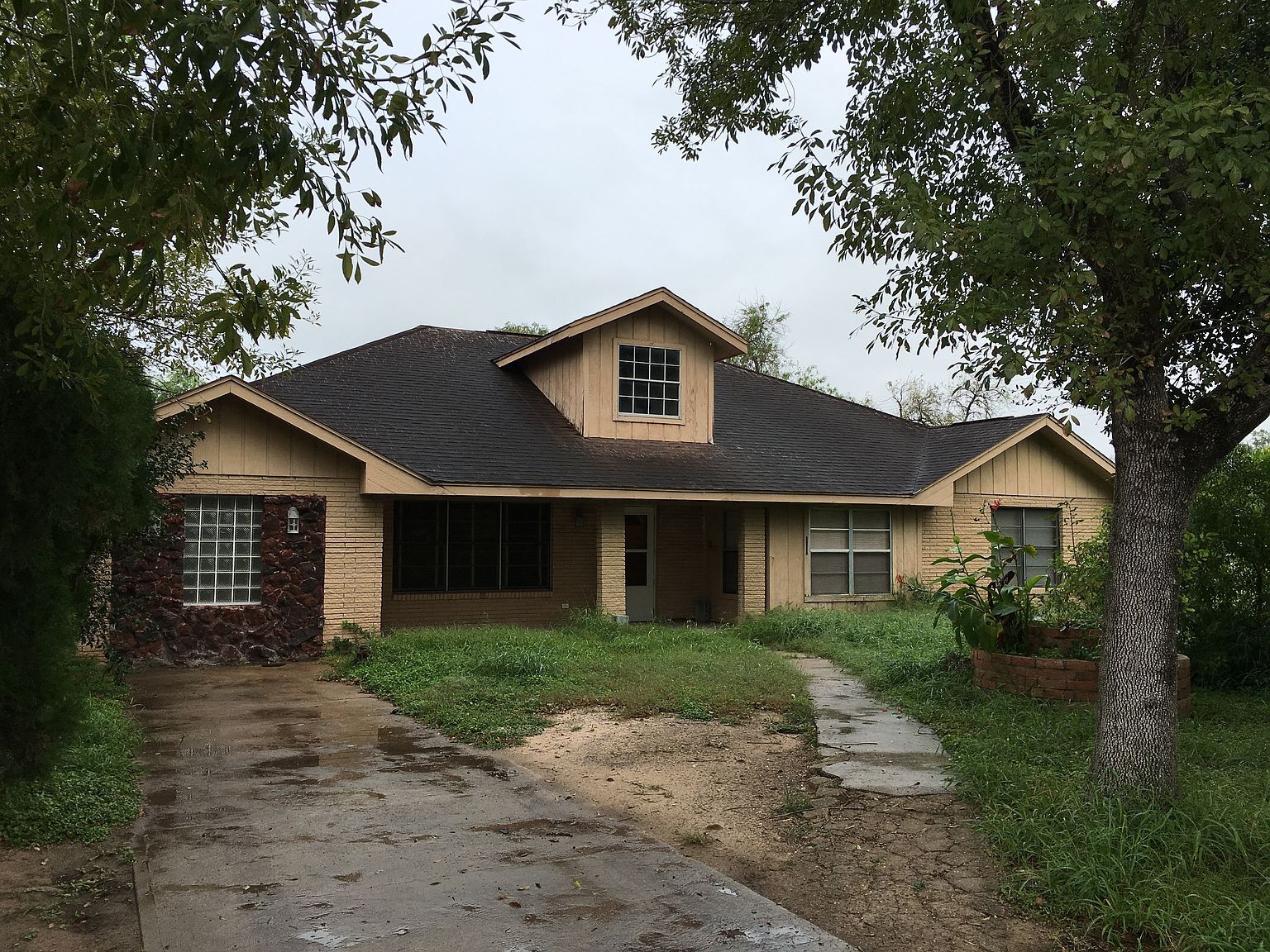 107 E Ciro Caceres Elsa TX 78538 Zillow